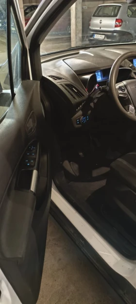 Ford Tourneo Connect 1.6 TDCi Trend - 85kW, снимка 5
