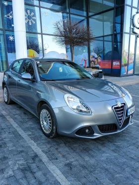 Alfa Romeo Giulietta ПЕРФЕКТНА! 1.6Mjet 105кс Сервизни документи!, снимка 3