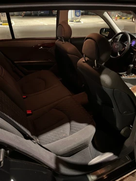 Mercedes-Benz E 220, снимка 10