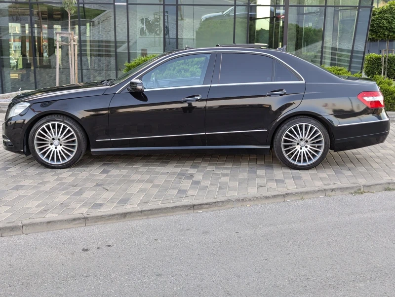 Mercedes-Benz E 350 4Matic, Euro Spec, снимка 4 - Автомобили и джипове - 47108907