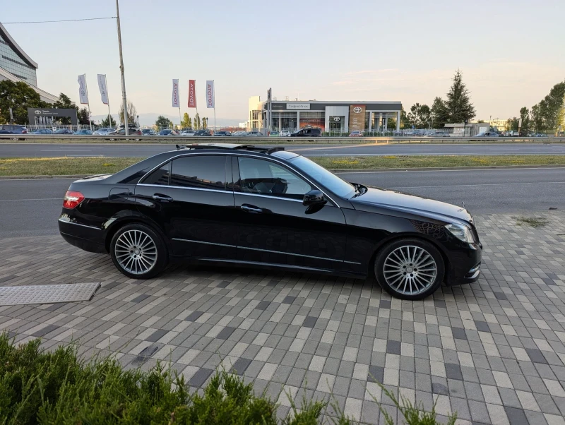 Mercedes-Benz E 350 4Matic, Euro Spec, снимка 8 - Автомобили и джипове - 47108907