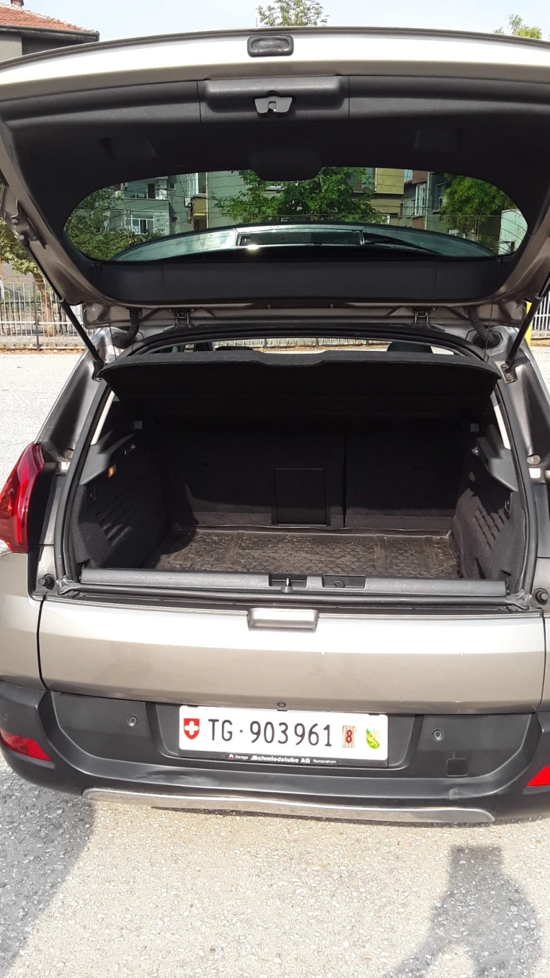 Peugeot 3008 Hybrid 4 SWISS, снимка 13 - Автомобили и джипове - 47156435