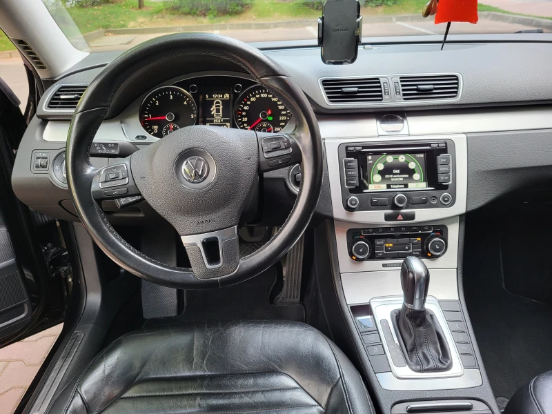 VW Passat 2.0TDI DSG, снимка 10 - Автомобили и джипове - 47573803