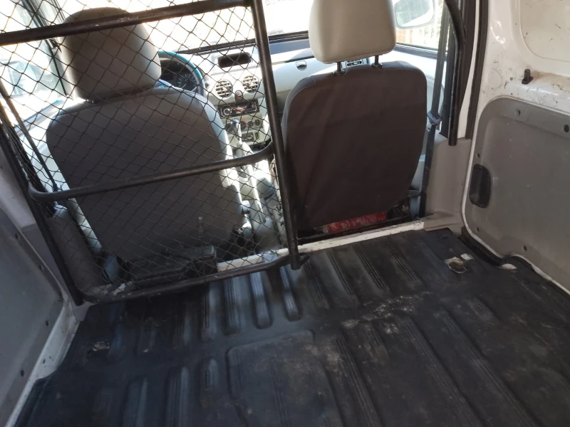 Renault Kangoo, снимка 7 - Автомобили и джипове - 48175388