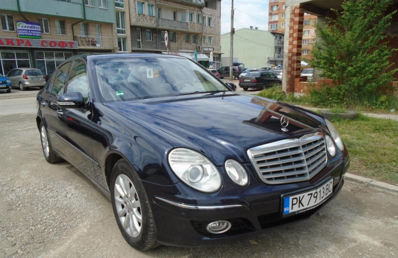 Mercedes-Benz E 320 CDI, снимка 3 - Автомобили и джипове - 49156651