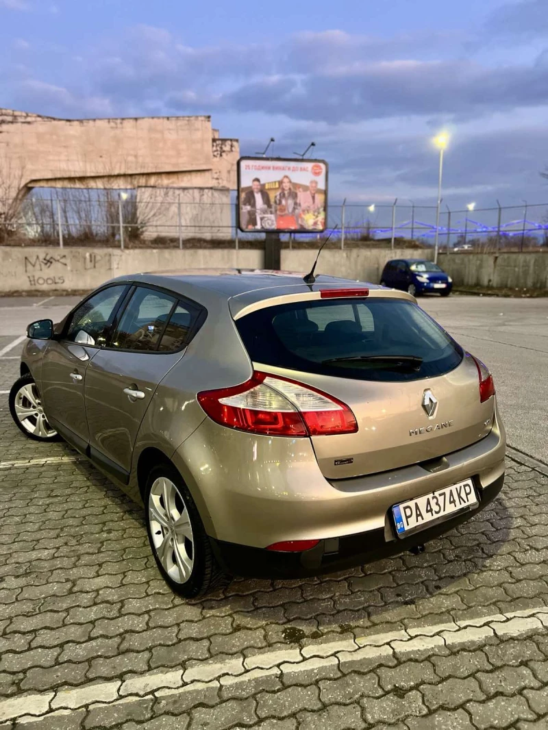 Renault Megane, снимка 4 - Автомобили и джипове - 49371798