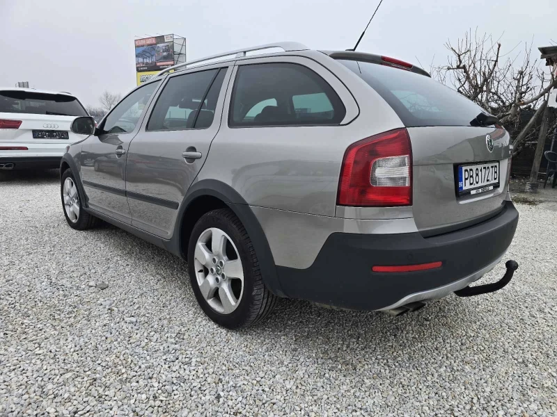 Skoda Octavia Scout , снимка 15 - Автомобили и джипове - 51154138
