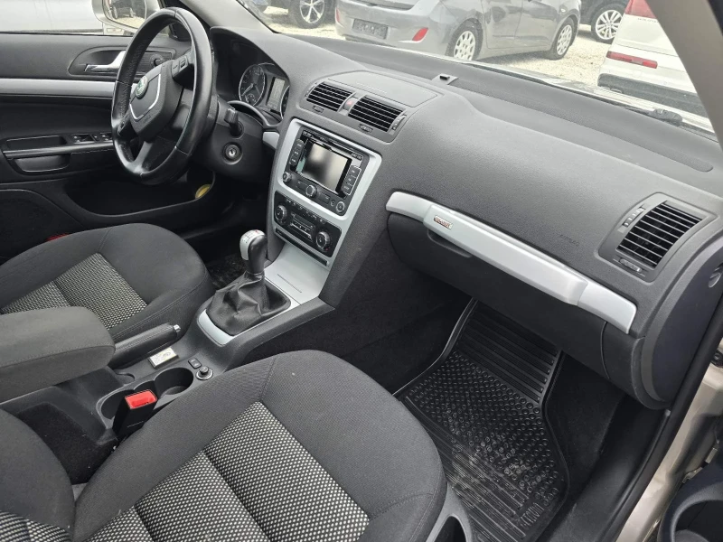 Skoda Octavia Scout , снимка 7 - Автомобили и джипове - 51154138