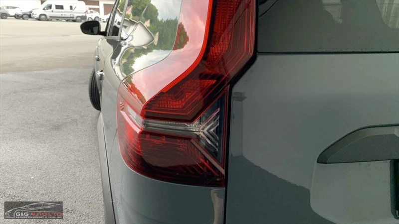 Dacia Jogger НОВ!1.0TCe/110HP/EXPRESSION/LED/PDC/CAM/CARPL/173v, снимка 4 - Автомобили и джипове - 49762803