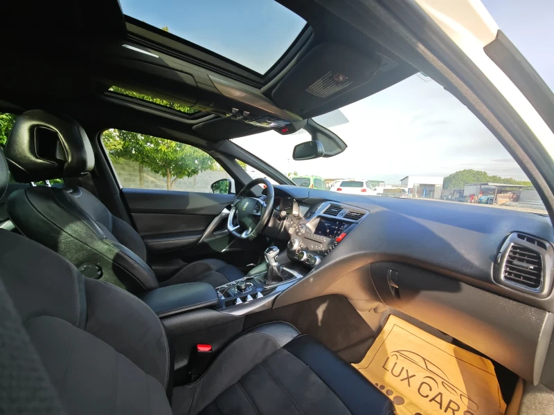 Citroen DS5 2.0HDI* EXECUTIVE* FULL* NAVI* PANORAMA* , снимка 12 - Автомобили и джипове - 50381274