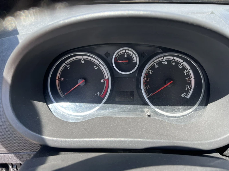 Opel Corsa 1.3CDTI На Части, снимка 4 - Автомобили и джипове - 50476436
