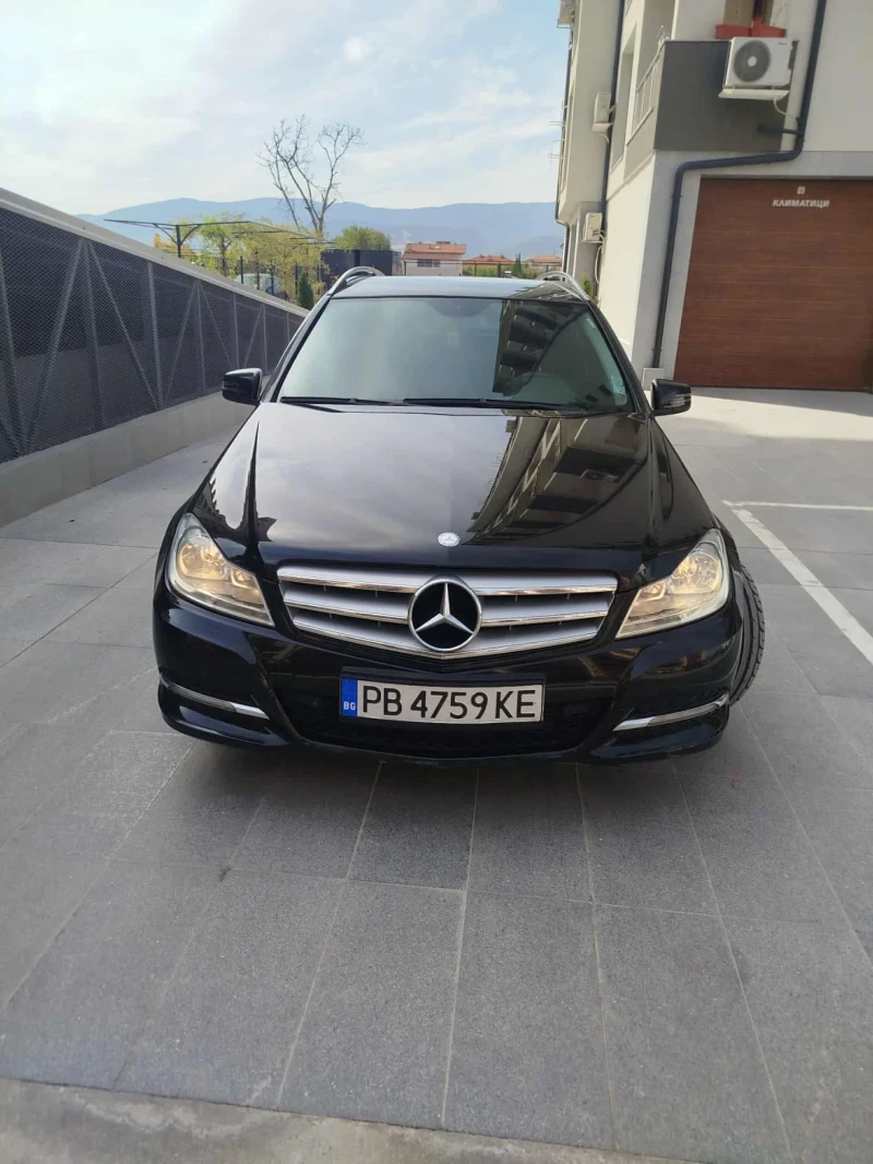Mercedes-Benz C 180 Бензин, снимка 4 - Автомобили и джипове - 52702480