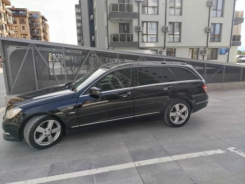 Mercedes-Benz C 180 Бензин, снимка 3 - Автомобили и джипове - 52702480
