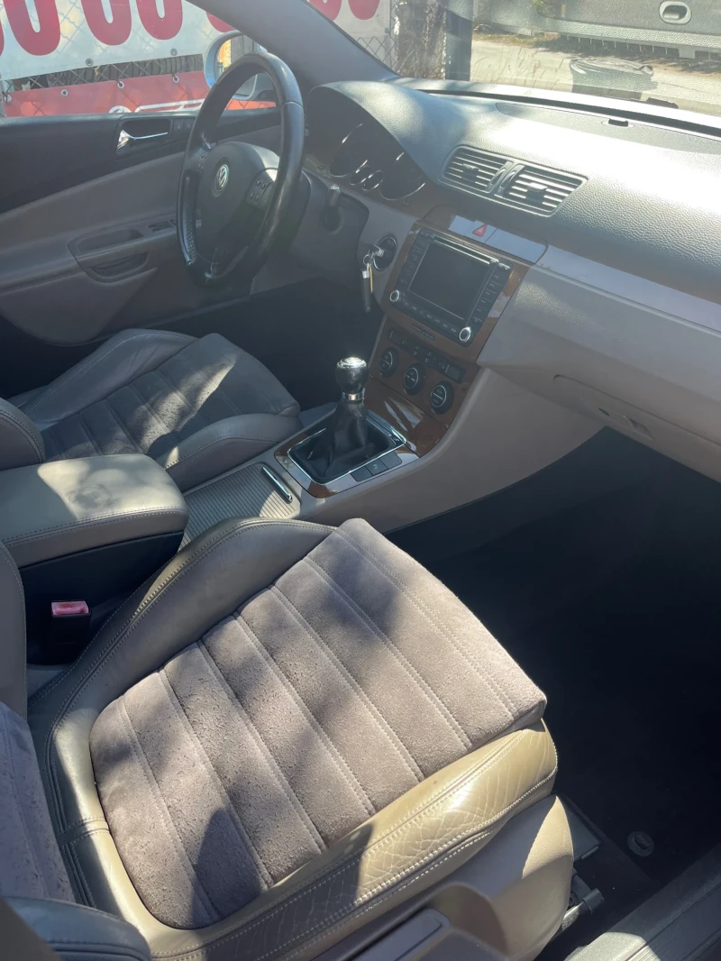 VW Passat 2.0Tdi - High line - Xenon - Navi, снимка 8 - Автомобили и джипове - 51863896