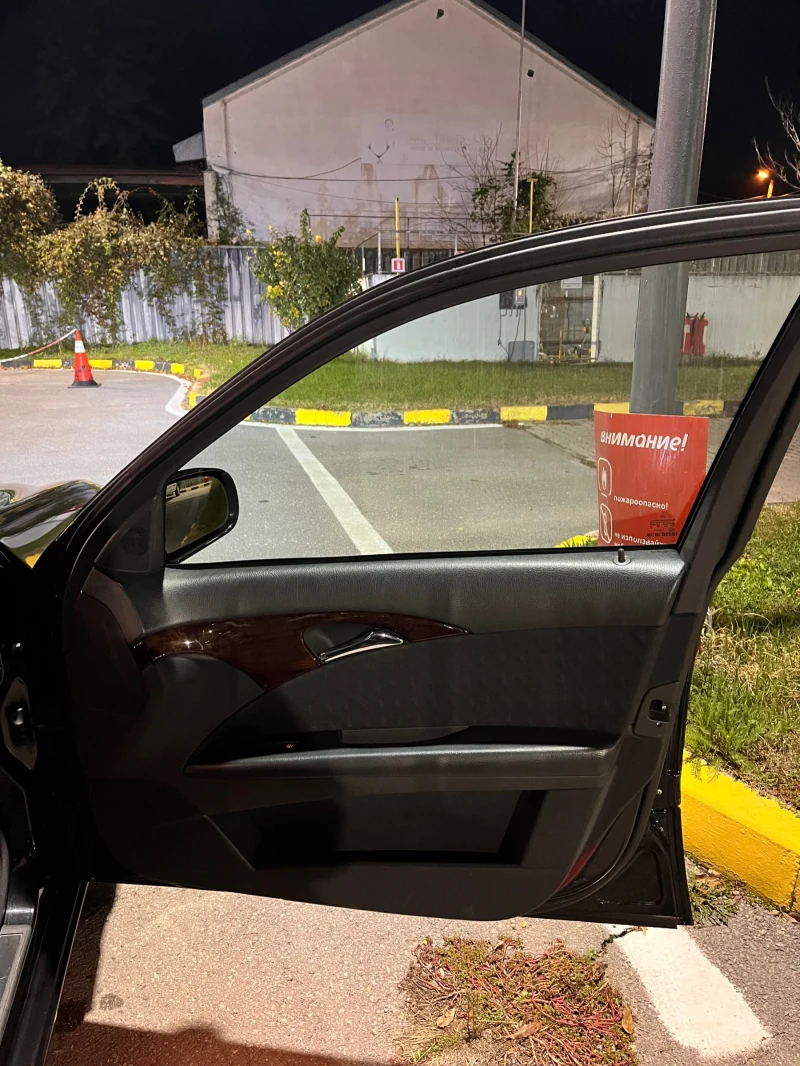 Mercedes-Benz E 220, снимка 13 - Автомобили и джипове - 52418762