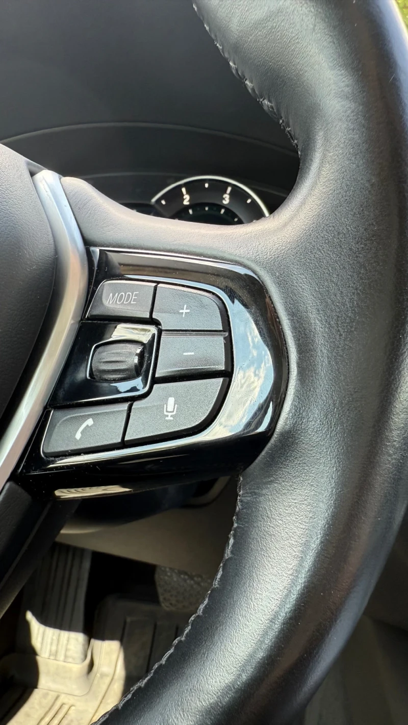 BMW 520 520d Xdrive, снимка 10 - Автомобили и джипове - 52463340