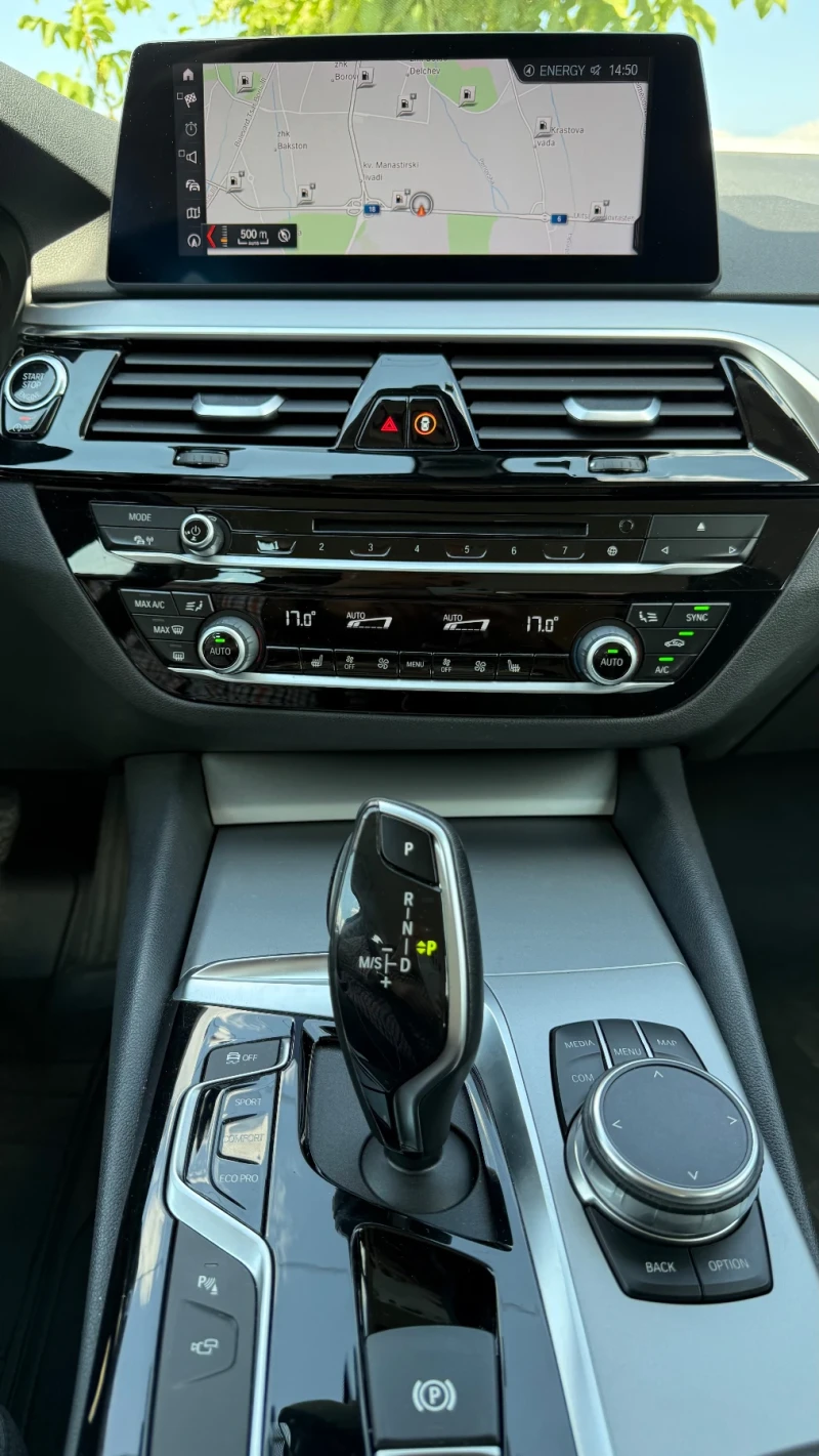 BMW 520 520d Xdrive, снимка 11 - Автомобили и джипове - 52463340