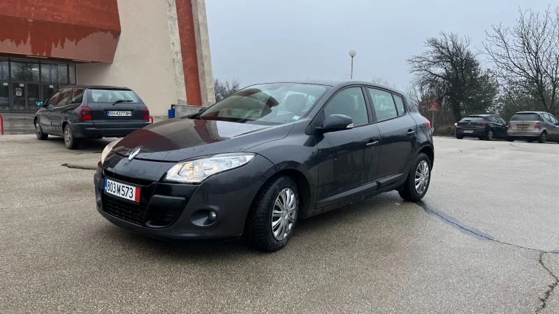 Renault Megane 1.6, снимка 2 - Автомобили и джипове - 53274966