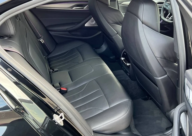 BMW M5 Competition xDrive, снимка 8 - Автомобили и джипове - 53436873