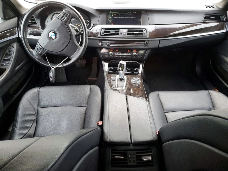 BMW 535 XI* Мемори* Подгреви* Keyless* Камера, снимка 8 - Автомобили и джипове - 53563929