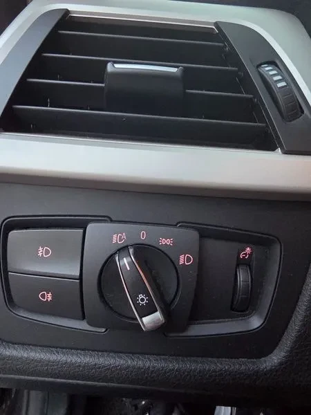 BMW 320 d, снимка 12 - Автомобили и джипове - 55142538