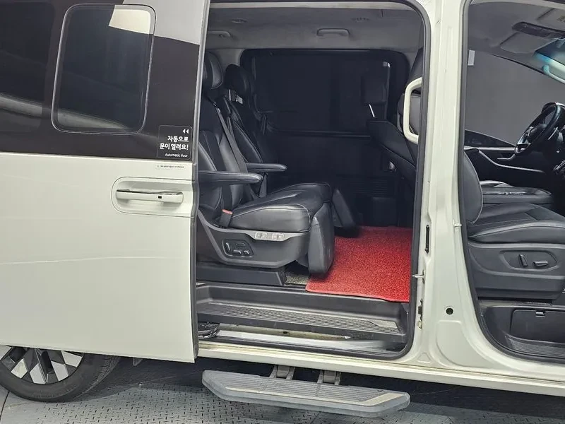 Hyundai Staria L3.5 Lounge 7-Seater Mobility | Mobile.bg � ����������� 12