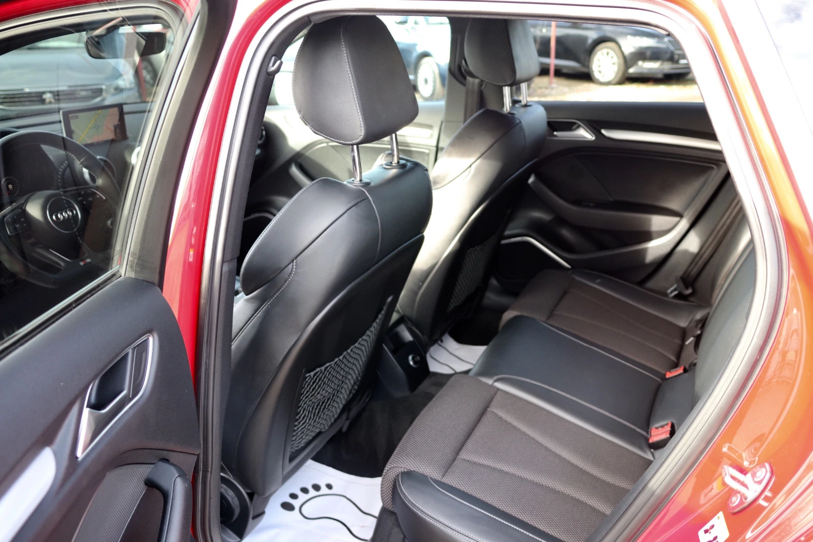 Audi A3 2.0 TDI Sline quattro distronik , parkasistent | Mobile.bg — изображение 13