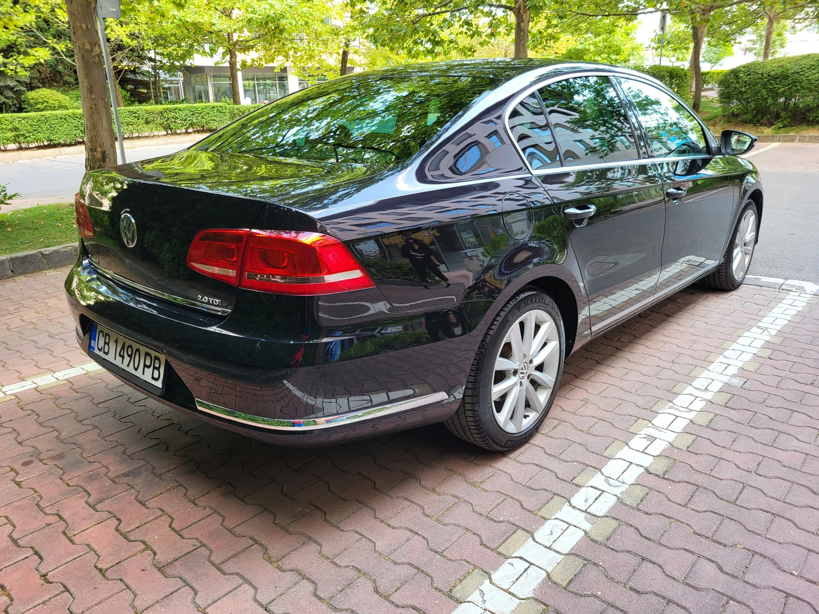 VW Passat 2.0TDI DSG - изображение 3