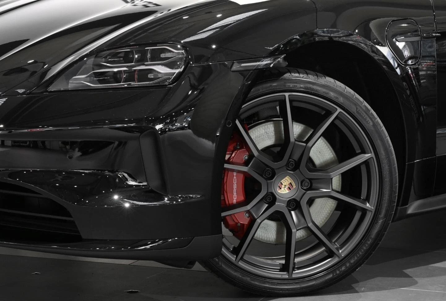 Porsche Taycan GTS/SPORT CHRONO/BOSE/HEAD UP/PANO/MATRIX/ - изображение 3