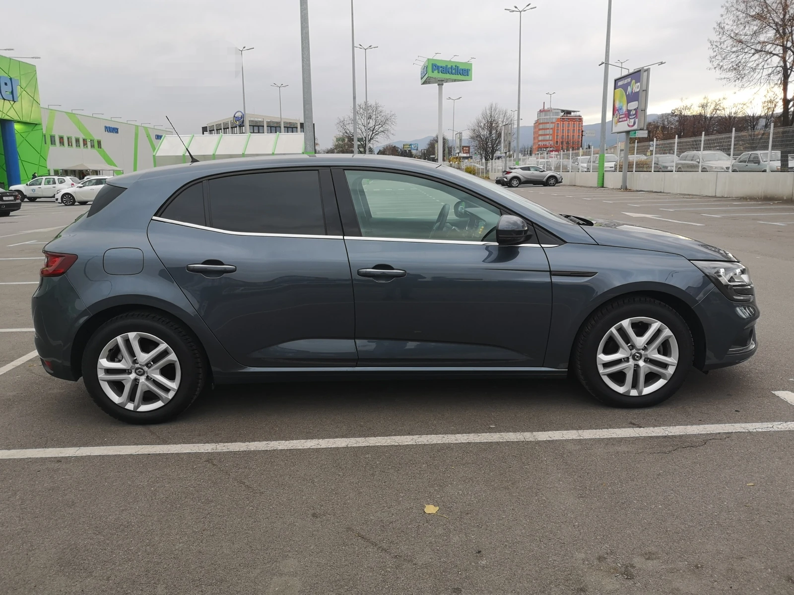 Renault Megane 1.5 Blue dCi - изображение 8