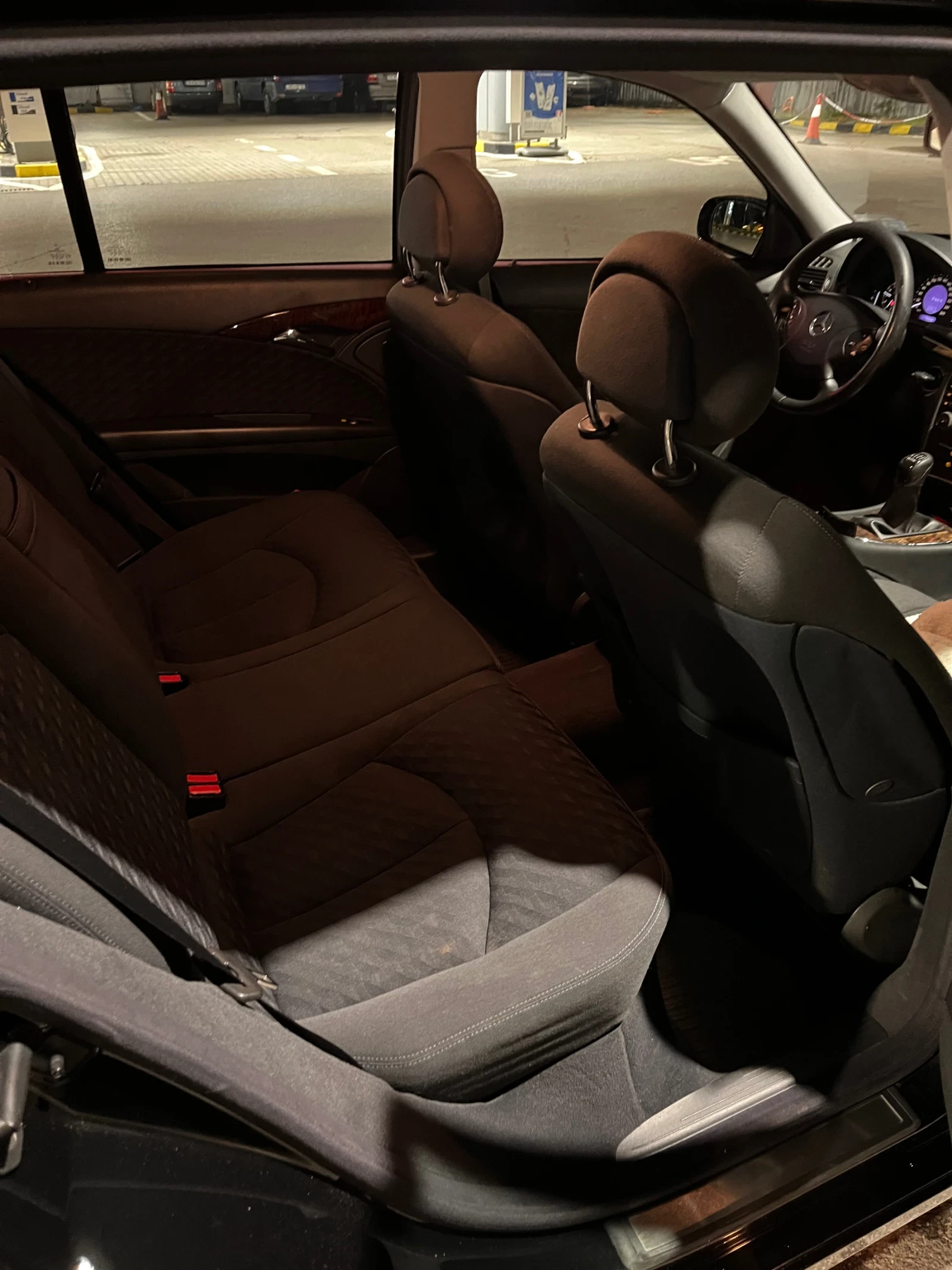 Mercedes-Benz E 220  - изображение 10