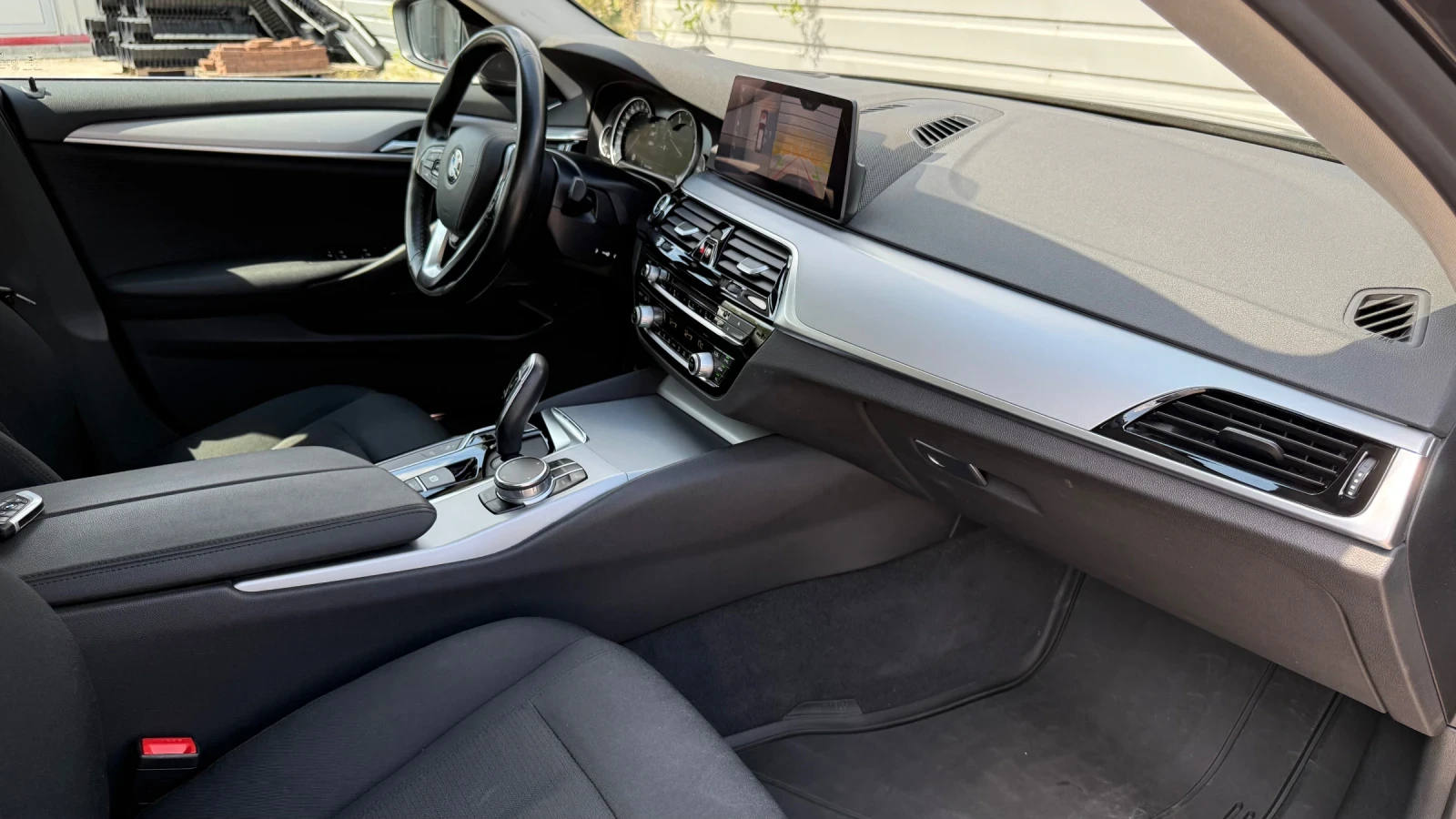 BMW 520 520d Xdrive - изображение 7