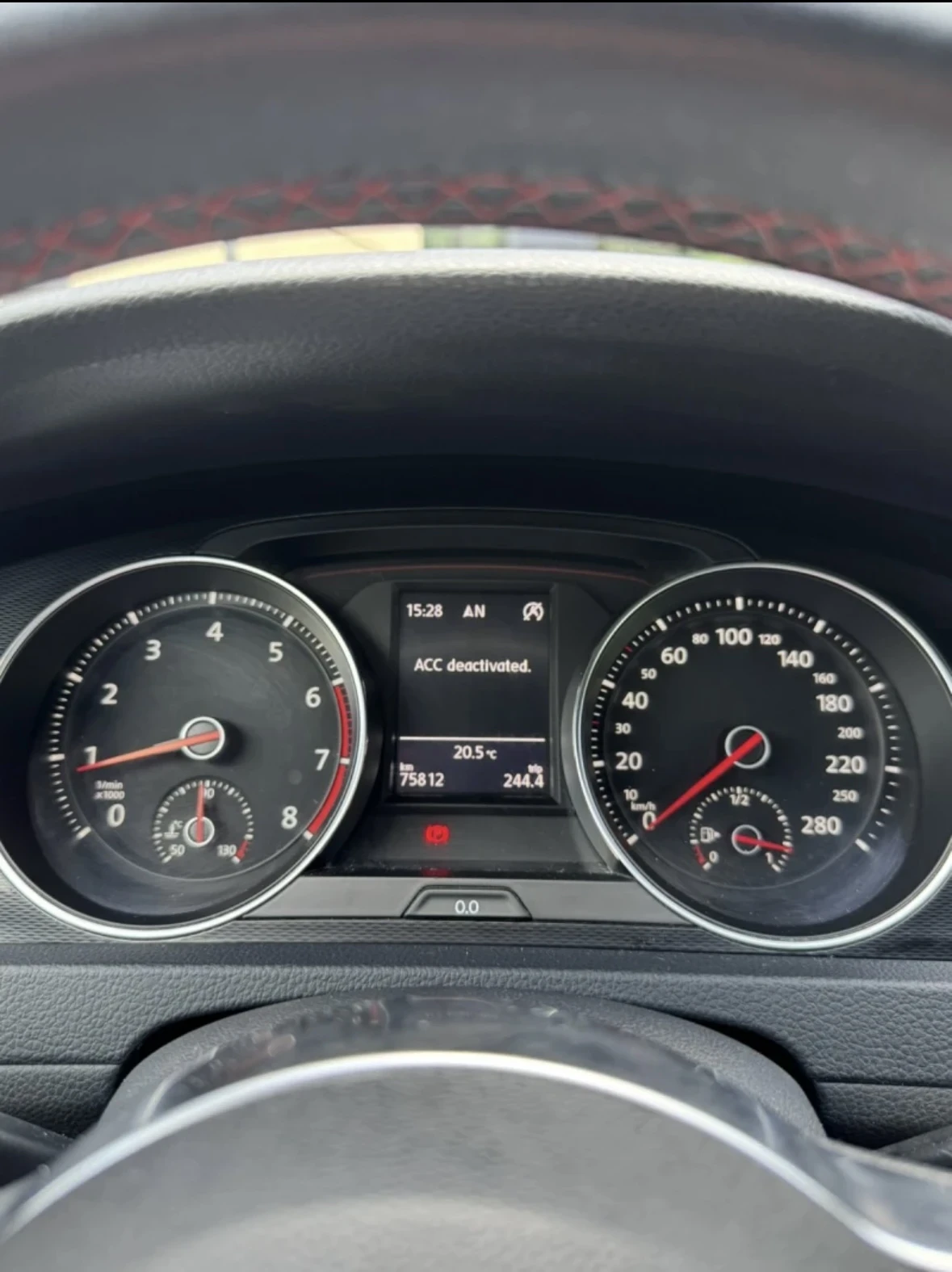 VW Golf GTI AKRAPOVIC | Mobile.bg � ����������� 11