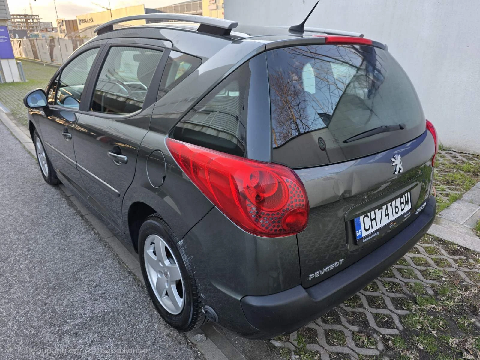 Peugeot 207 1.4i LPG SW - изображение 6