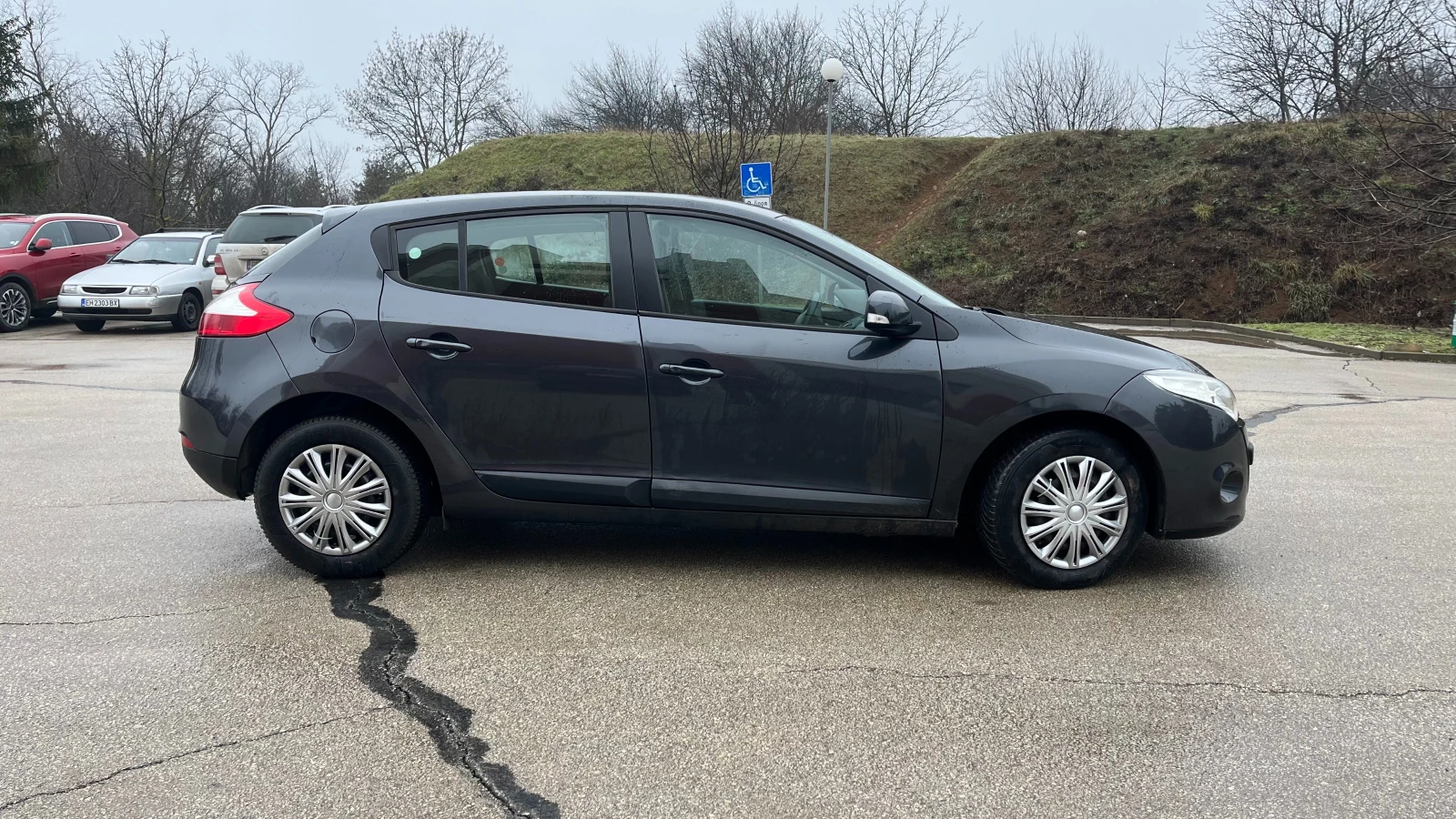 Renault Megane 1.6 - изображение 5