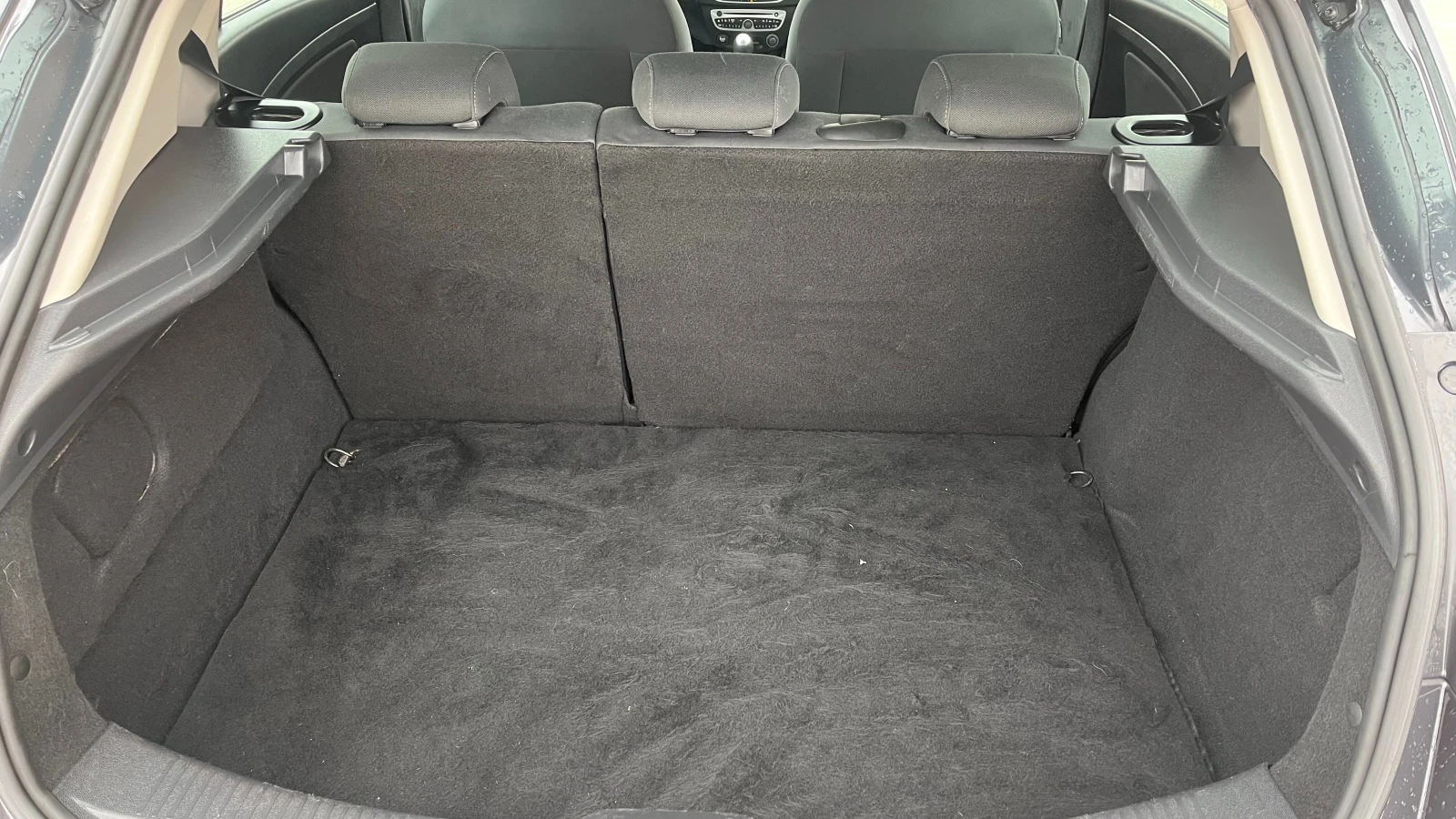 Renault Megane 1.6 - изображение 10