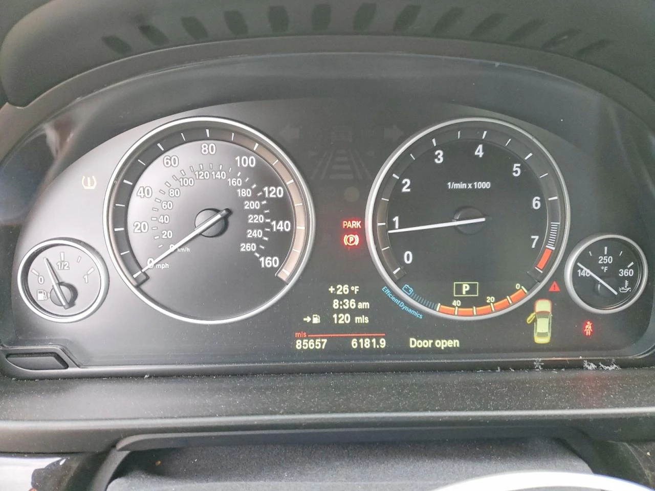 BMW 535 XI* Мемори* Подгреви* Keyless* Камера - изображение 9