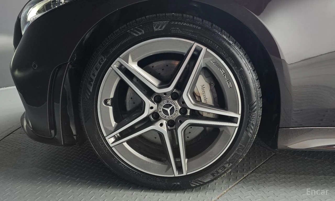 Mercedes-Benz CLS 300 AMG* LINE* BURMESTER* ХЕДЪП* LANE* ASSIST* , снимка 5 - Автомобили и джипове - 54417259