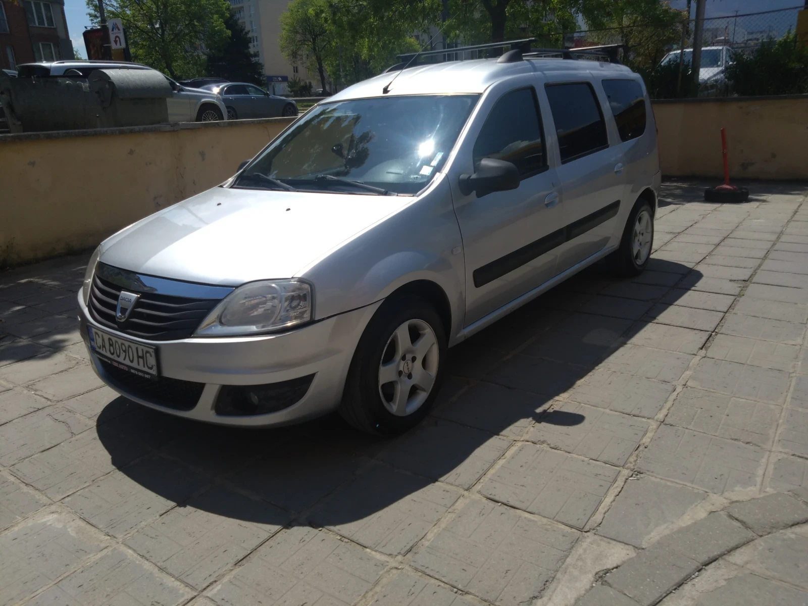 Dacia Logan 1.5 DCI 6+ 1 , снимка 6 - Автомобили и джипове - 54440291