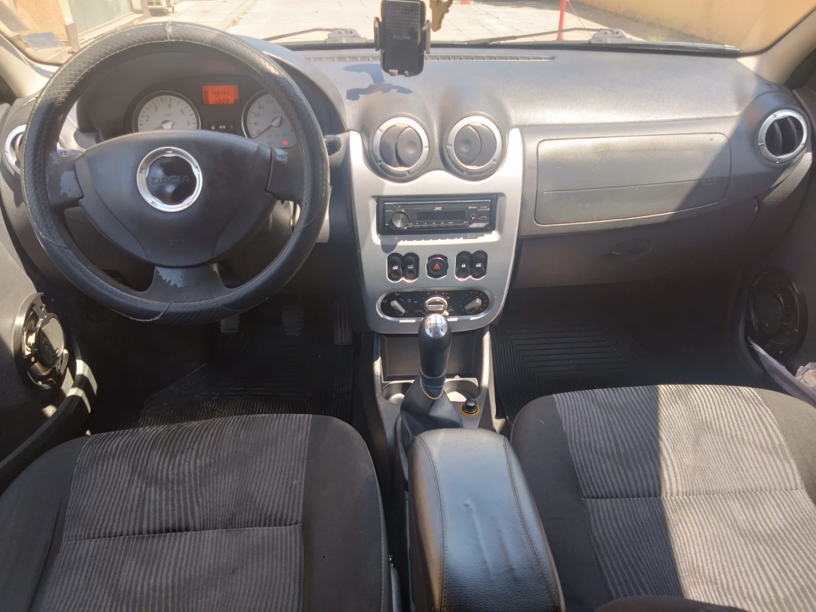 Dacia Logan 1.5 DCI 6+ 1 , снимка 7 - Автомобили и джипове - 54440291