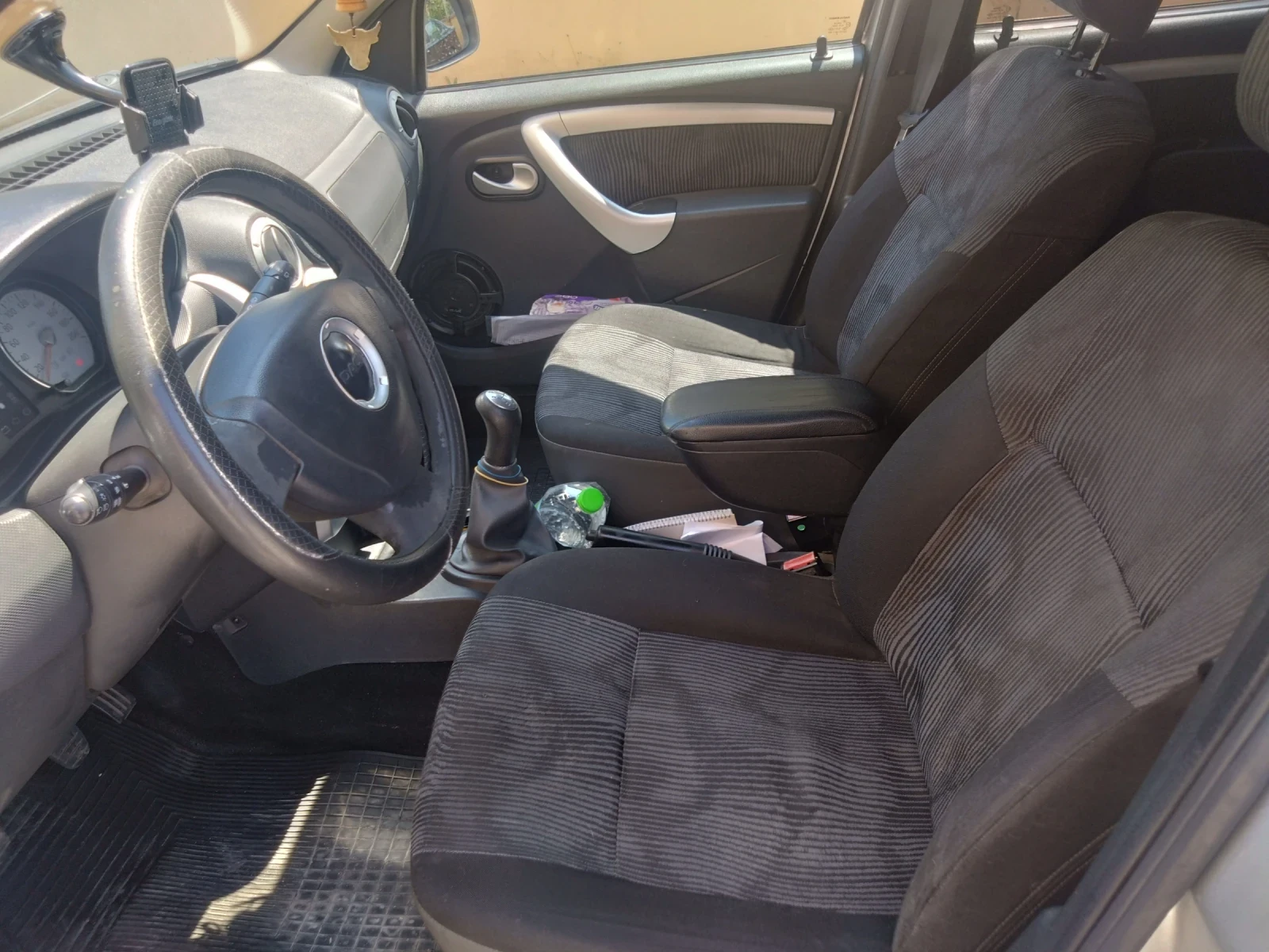 Dacia Logan 1.5 DCI 6+ 1 , снимка 8 - Автомобили и джипове - 54440291