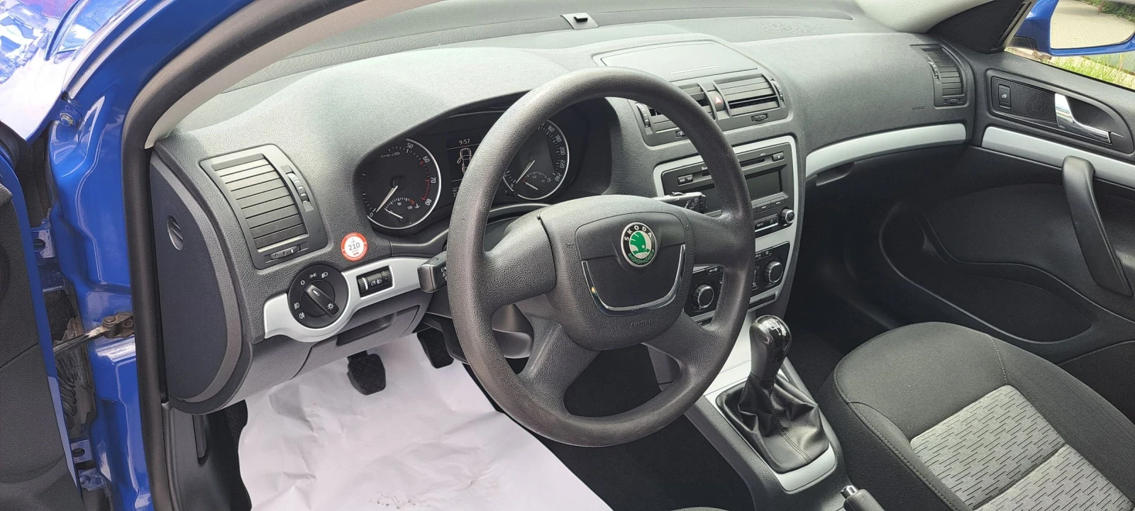 Skoda Octavia 1.8T, снимка 5 - Автомобили и джипове - 54873519