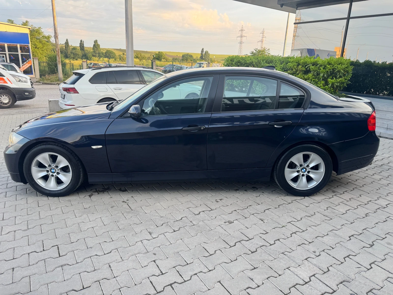 BMW 320 320D 163к.с, снимка 7 - Автомобили и джипове - 54879894
