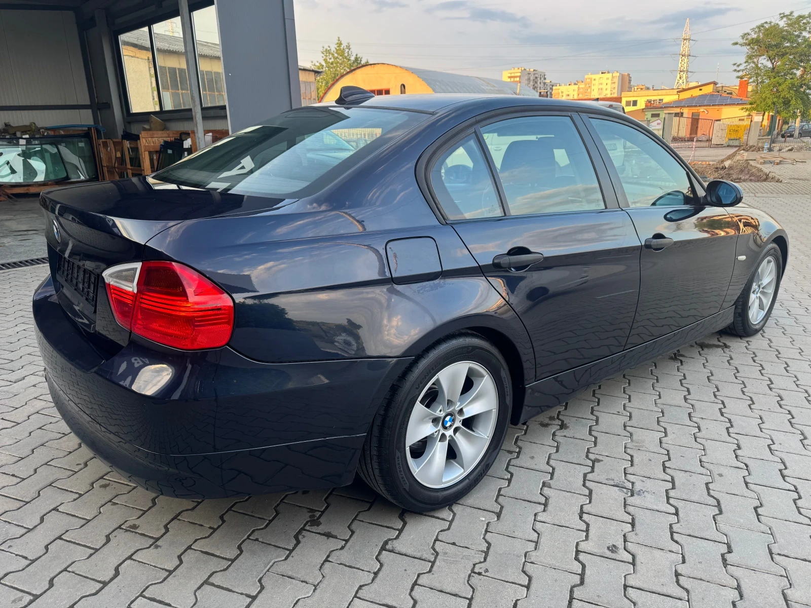 BMW 320 320D 163к.с, снимка 4 - Автомобили и джипове - 54879894
