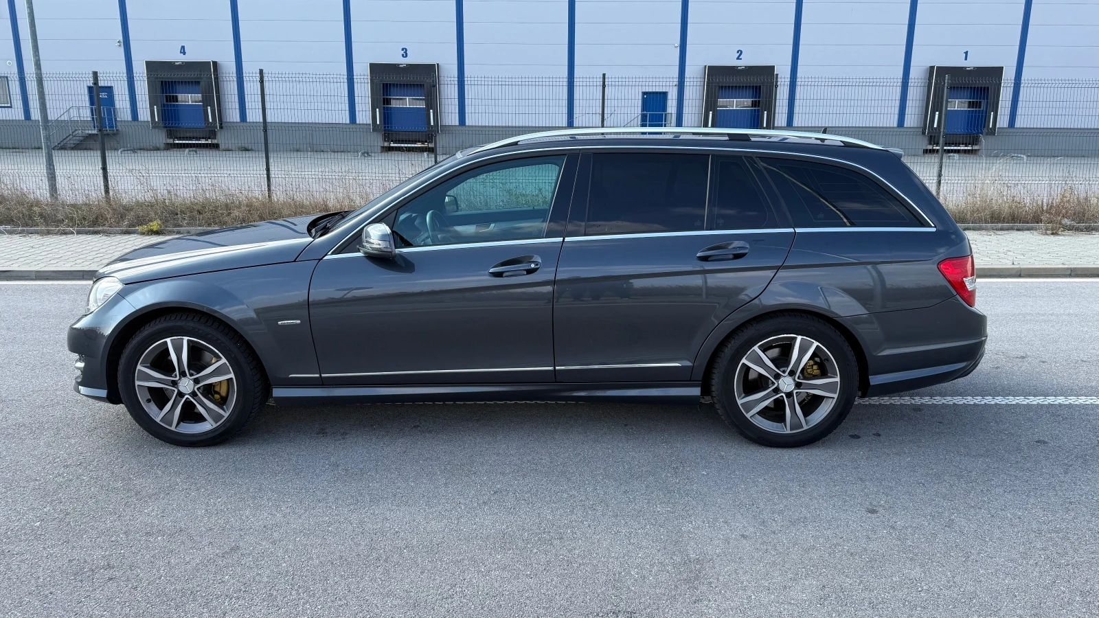 Mercedes-Benz C 350 Edition C, снимка 2 - Автомобили и джипове - 55133185