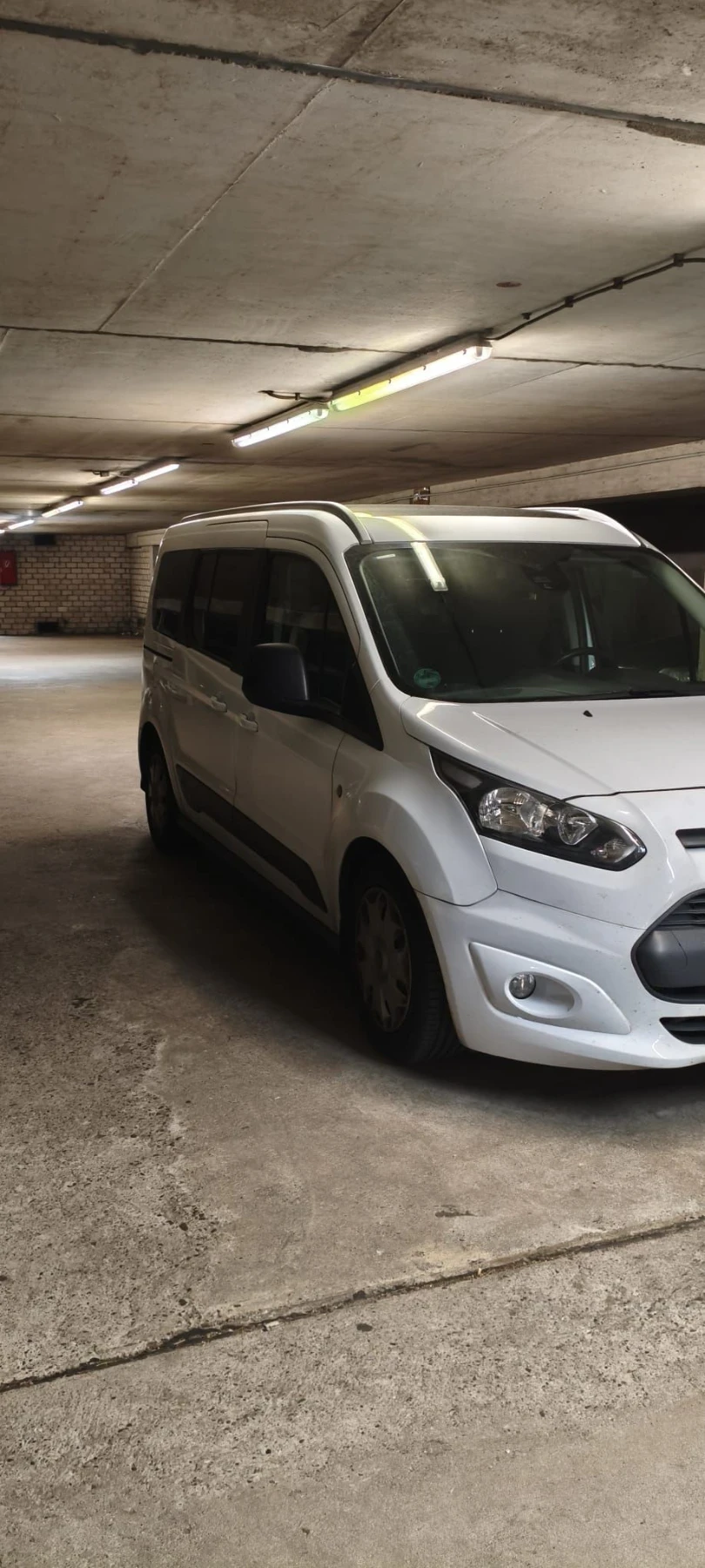 Ford Tourneo Connect 1.6 TDCi Trend - 85kW, снимка 2 - Автомобили и джипове - 55572258