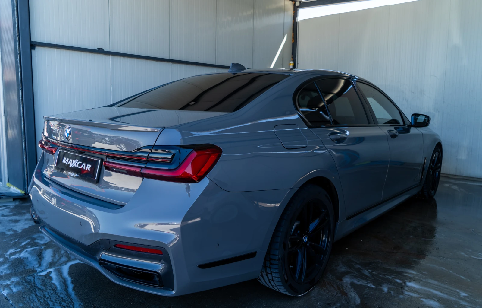 BMW 750 D = M-PERFORMANCE = FULL MAX = 400HP = ЛИЗИНГ, снимка 4 - Автомобили и джипове - 55978388