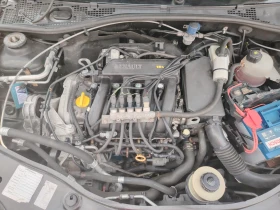 Dacia Duster 1.6 16V Газ-Бензин, снимка 12