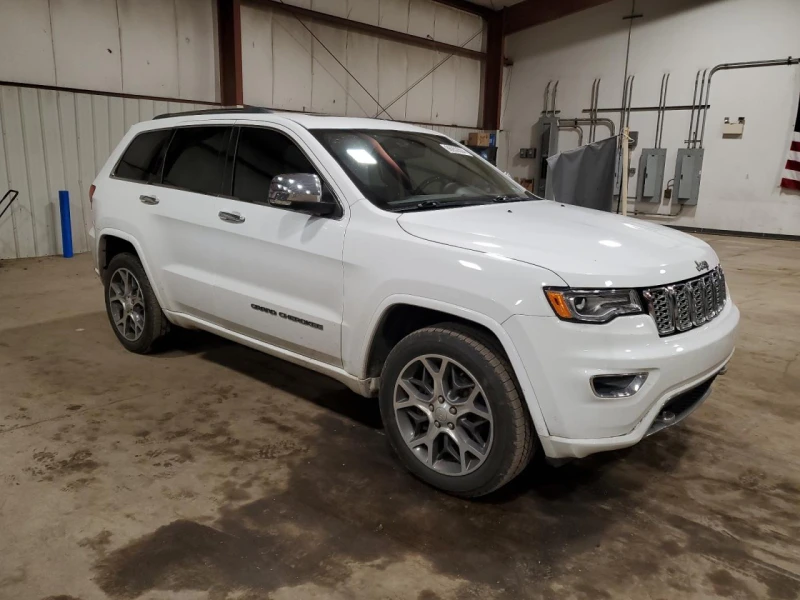 Jeep Grand cherokee Overland* Keyless* Подгрев* Обдух* Панорама* , снимка 4 - Автомобили и джипове - 48770560