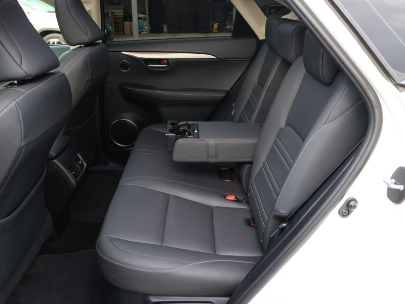 Lexus NX 300h ПАНОРАМА/КОЖЕН САЛОН/ПОДГРЕВ/LED+ BI-XENON/КАМЕРА, снимка 15 - Автомобили и джипове - 51661981